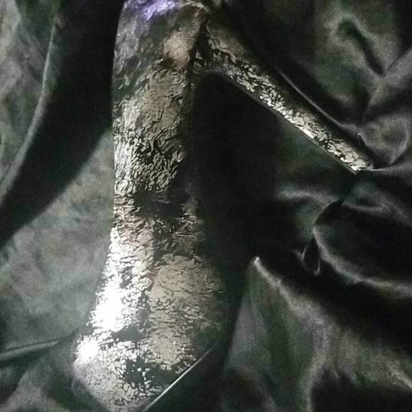 Shoes - Picture 3 of 3